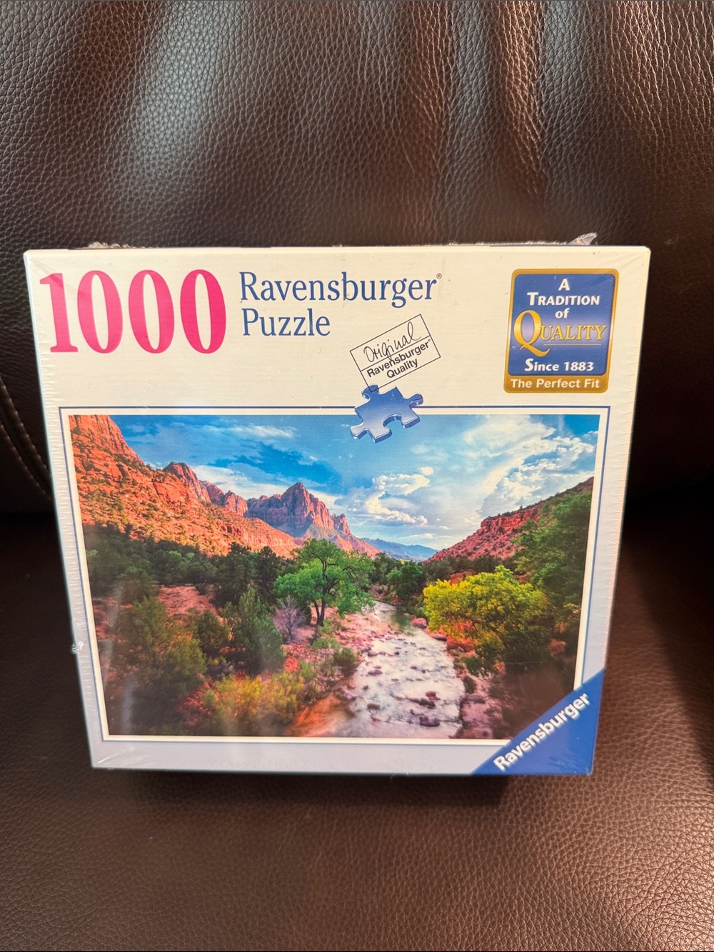 New. Ravensburger winding River 1000 pieces jigsaw Puzzle.